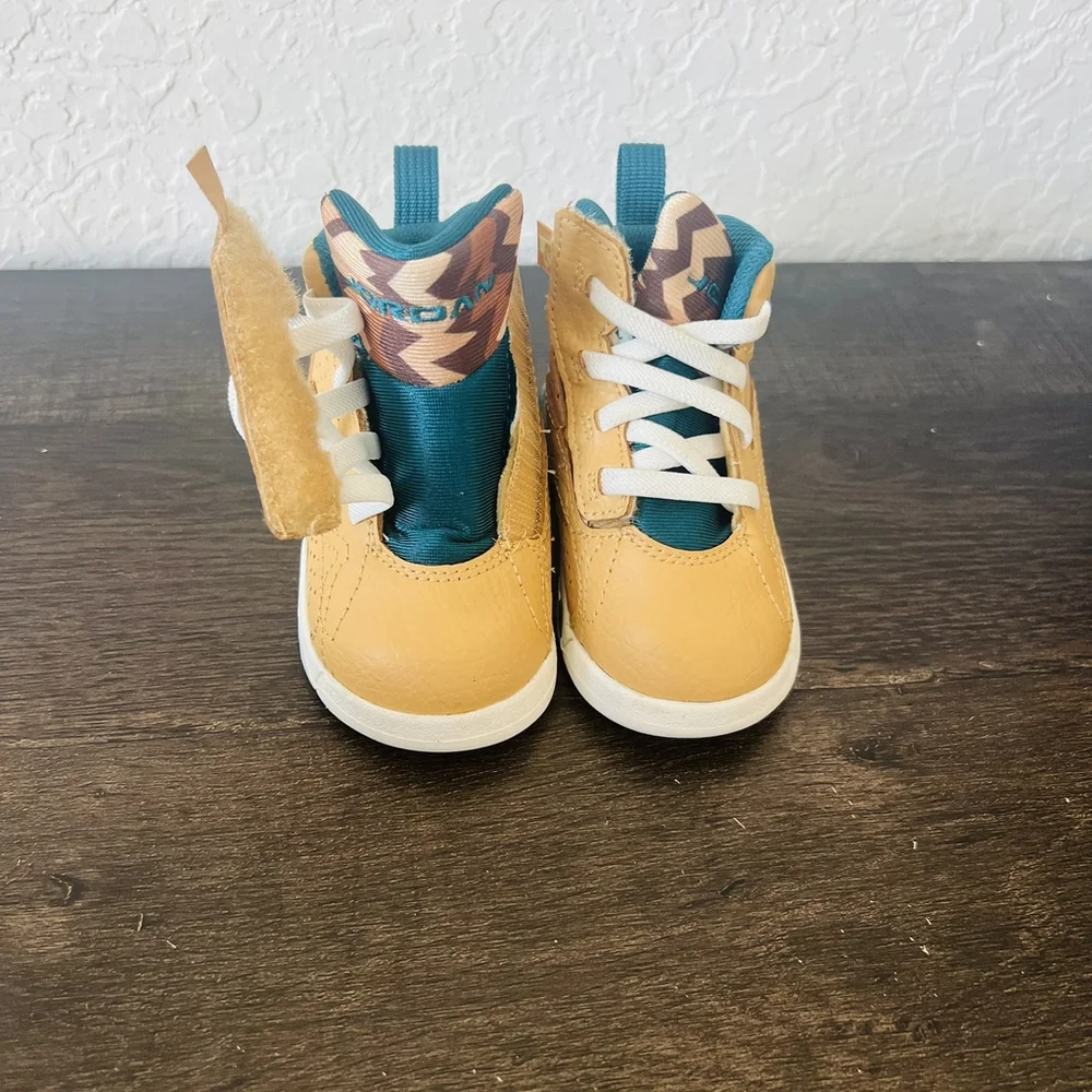 Nike Jordan Jumpman MVP Sneakers Size 5C DZ5576-700 Kids Shoes 021124 - Picture 3 of 7